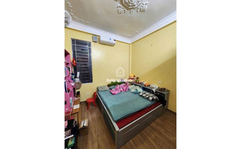 Bán Nhà Riêng  tại Phố Trung Liệt,  giá 14,5 tỷ, DT 49m2, x 5 tầng, 4PN,  trung Tâm Đống Đa Hà Nội